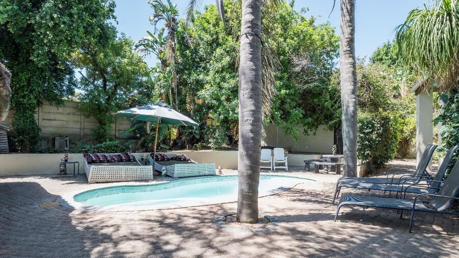 Joyous Luxuries Guesthouse