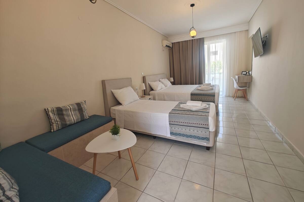 Comfort Triple Room, Balcony, Courtyard View