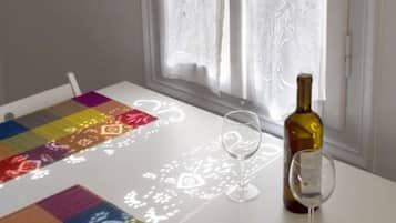 Apartment | 1 bedroom, desk