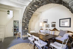 Casa, para fumadores | 2 habitaciones