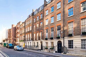 Exterior - Chic Townhouse in Trafalgar Sq & Covent Garden (Greater London)