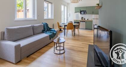 Renovated house with garden near Angers