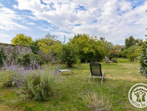 Property grounds - Renovated house with garden near Angers (Rochefort-sur-Loire)