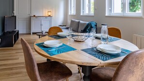 Dining - Renovated house with garden near Angers (Rochefort-sur-Loire)