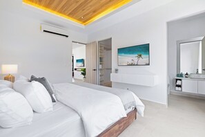 4 bedrooms, desk, free WiFi, bed sheets