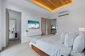 4 bedrooms, desk, free WiFi, bed sheets