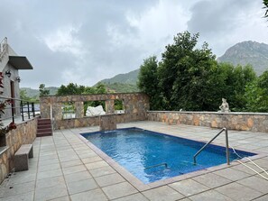 Outdoor pool - TATTVAM A Luxury Boutique Villa (Udaipur)