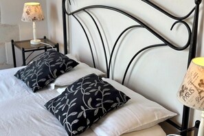 3 bedrooms, WiFi, bed sheets