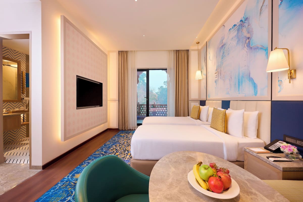 Premium bedding, minibar, desk, laptop workspace