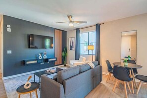 Televisio, työhuone