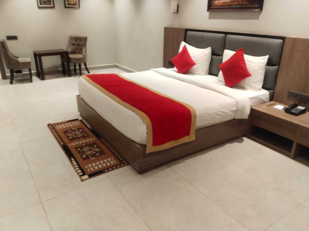 Executive Double Room, City View