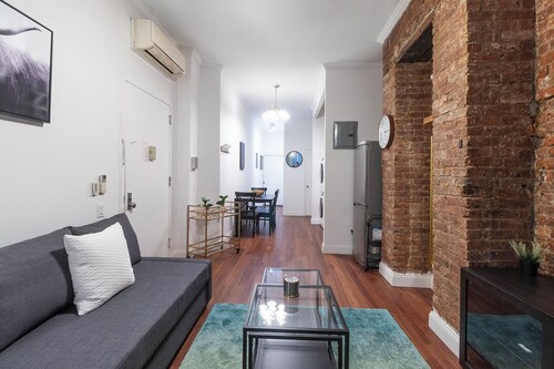 New York Nook: Full Equipped Cozy 2-Bedroom  LES