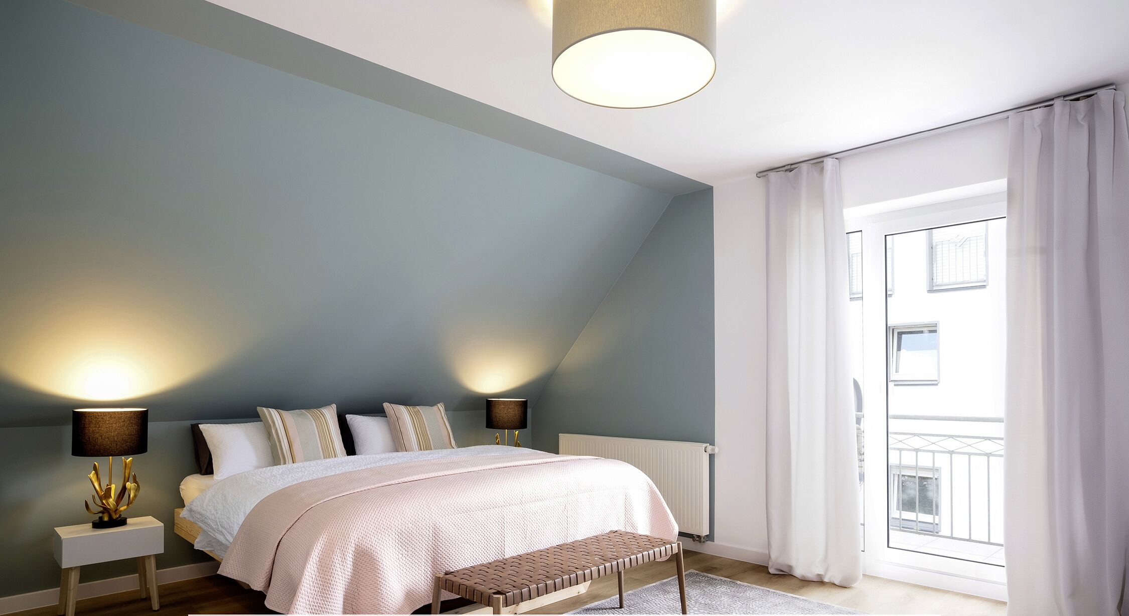 3 Schlafzimmer, Schreibtisch, Bügeleisen/Bügelbrett, Reisekinderbett