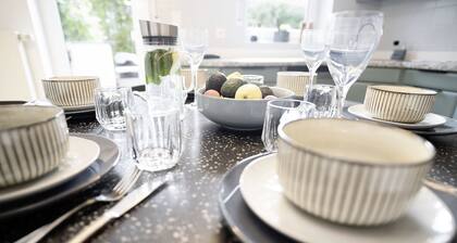 LenHaus – Ferienhaus im Grünen mit Kamin & Garten, ideal für Familien & Wanderer