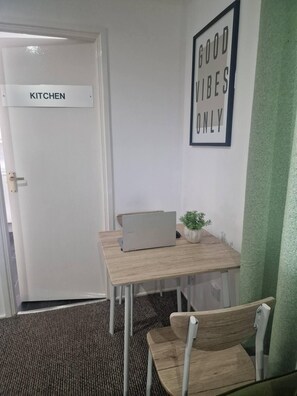 Apartment | Interior - Park Lodge- Families, Business and Contractors (Birmingham)