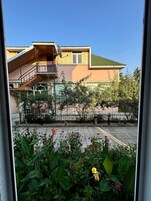 Fachada de la propiedad