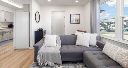 Luxury Modern 2BR W/ Garage