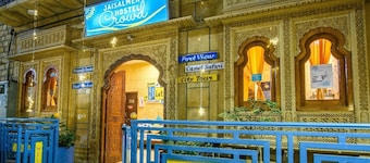 Jaisalmer Hostel Crowd