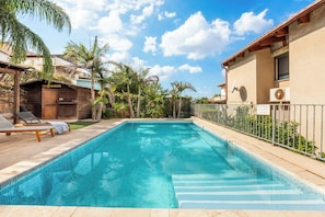 Outdoor pool - Sea of Galilee Lux Duplex by Sea N' Rent (Tiberias)