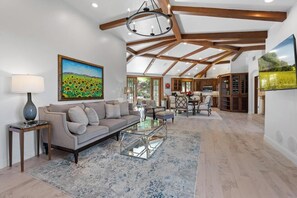 TV, fireplace, offices