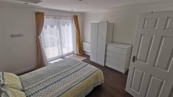 Apartment | 1 bedroom, free WiFi, bed sheets