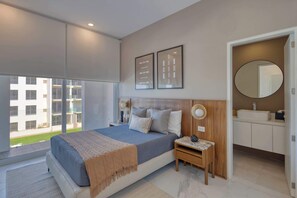 3 室のベッドルーム、アイロン / アイロン台、WiFi、ベッドシーツ