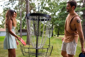 Property grounds - The Baraboo Hideaway (Baraboo)