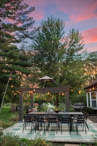 The Baraboo Hideaway