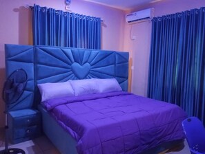 Apartment | 2 Schlafzimmer, Bügeleisen/Bügelbrett, kostenloses WLAN, Bettwäsche
