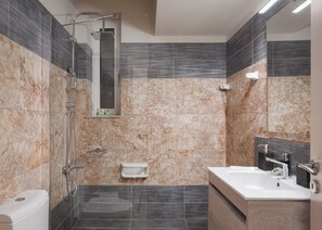 Departamento, balcón | Baño | Amenidades de baño ecológicas 