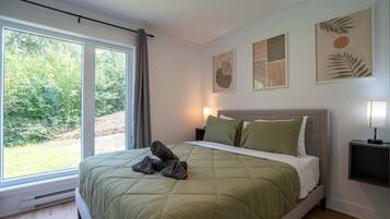 2 habitaciones, tabla de planchar con plancha, wifi y ropa de cama