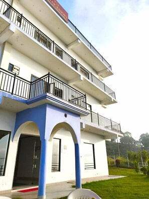 Front of property - Jaitak Resort By Pine  (Nahan)