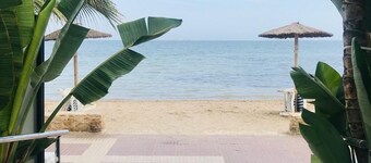 Modern 3-bed house in Santa Rosalia Village fully equipt with swimming pool