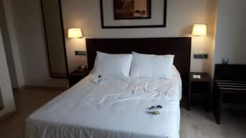 3 slaapkamers, een strijkplank/strijkijzer, wifi, beddengoed