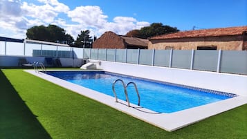 Piscine extérieure, piscine chauffée