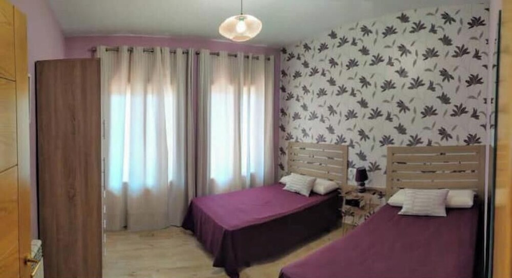 Rural house in Segovia. Luisa's Garden San Rafael Vrbo