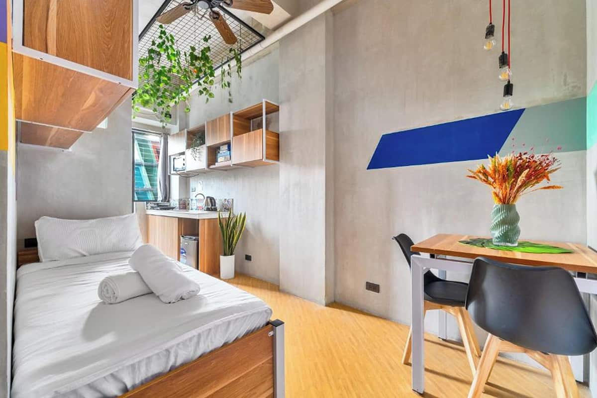 Standard Single Room | Private kitchenette