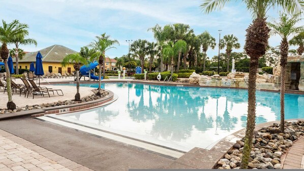 House - Upstay Family Home w Private Pool Resort Access (Kissimmee)