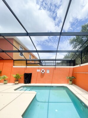 House - Upstay Family Home w Private Pool Resort Access (Kissimmee)