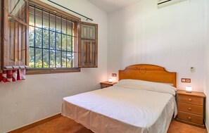 3 dormitorios, wifi gratis, ropa de cama