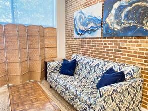 TV, offices - Bayside Getaways Oyster Oasis - Chesapeake Properties (CAPE CHARLES)