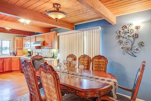 House (3 Bedrooms) | Interior - Lakefront Home w/ Fire Pit, Dock in Kent! (Covington)