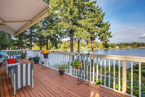 House (3 Bedrooms) | Interior - Lakefront Home w/ Fire Pit, Dock in Kent! (Covington)