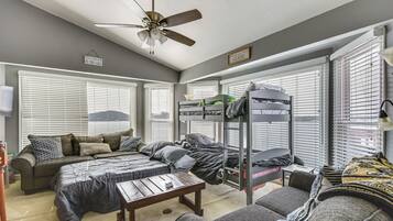 Rumah (4 Bedrooms) | Interior