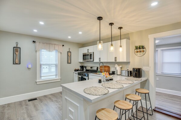 Apartment (2 Bedrooms) | Interior - Sharon Home < 8 Mi to Gillette Stadium! (Sharon)