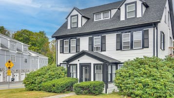 Apartment (2 Bedrooms) | Bahagian dalam