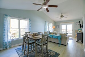 Casa (2 Bedrooms) | Interior