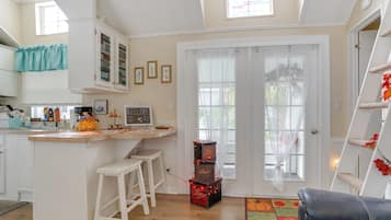 Cottage (2 Bedrooms) | Nội thất