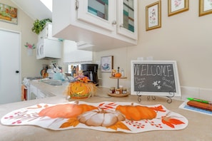 Cottage (2 Bedrooms) | Interior