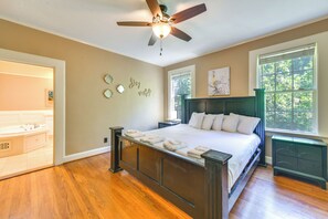 Interior - Fire Pit, Large Yard: Midtown Columbus Bungalow! (Columbus)